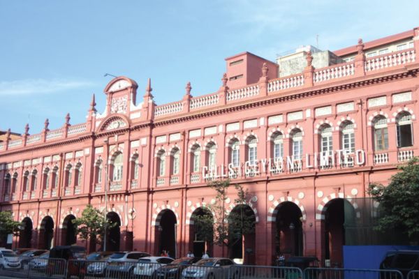 A-colonial-building-in-the-heart-of-the-city-which-is-a-Colombo-city-attraction