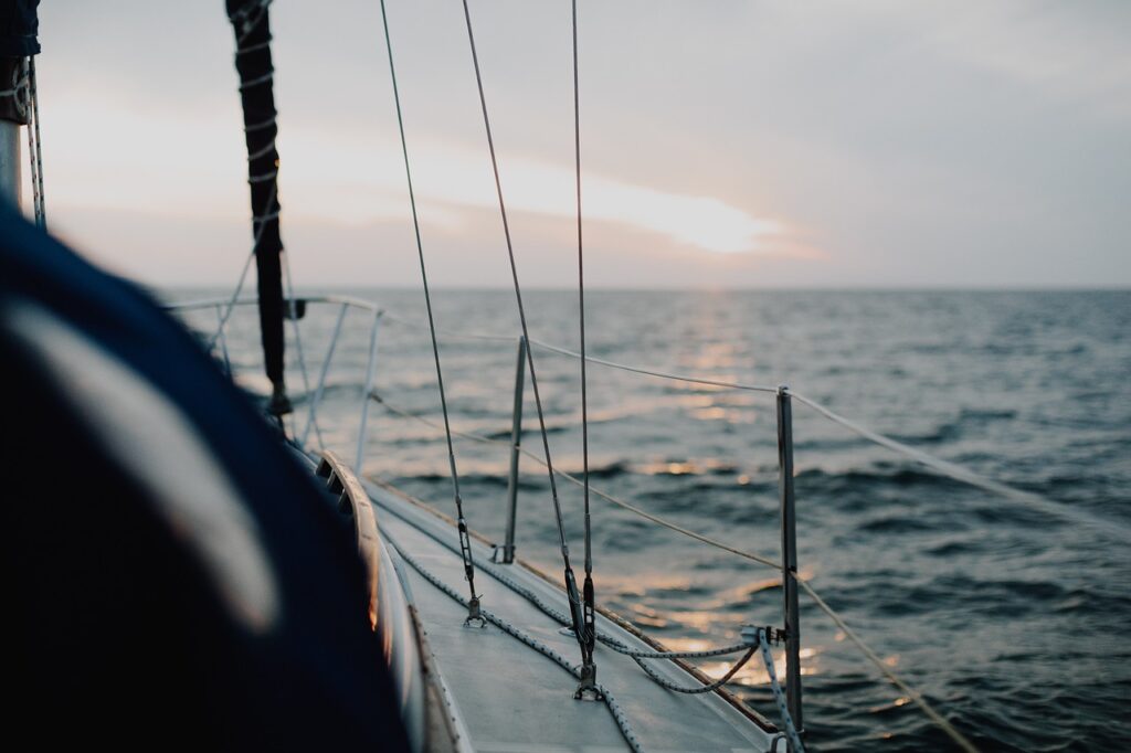 sailing, boating, water-4490241.jpg